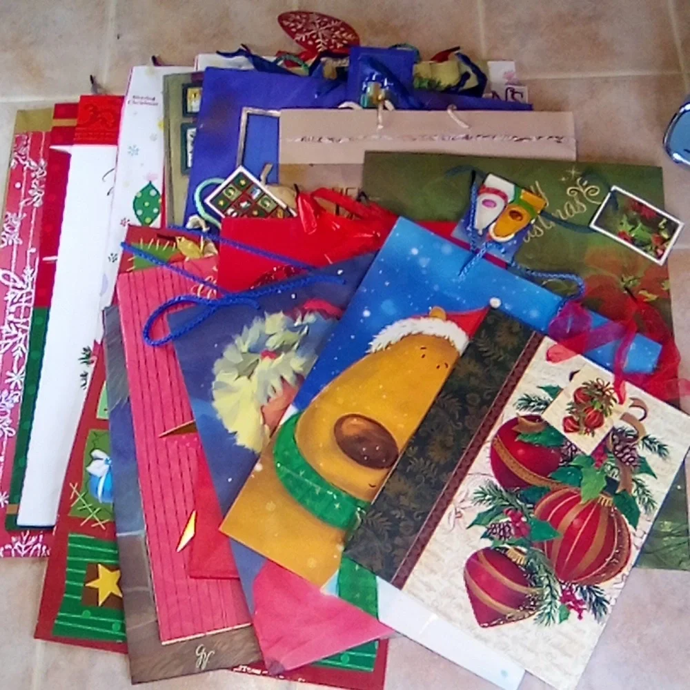Christmas Mystery‎ 5 pound Box 🎅📦